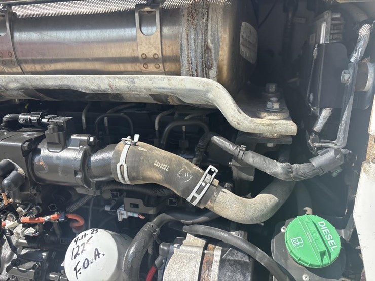 2019-bobcat-s770-image-26