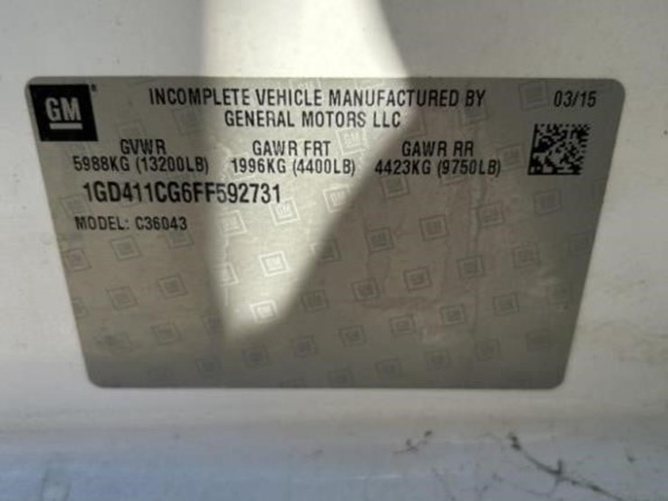 2015-gmc-3500hd-image-18