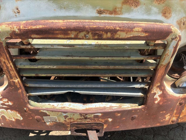 white-3000-truck-image-10