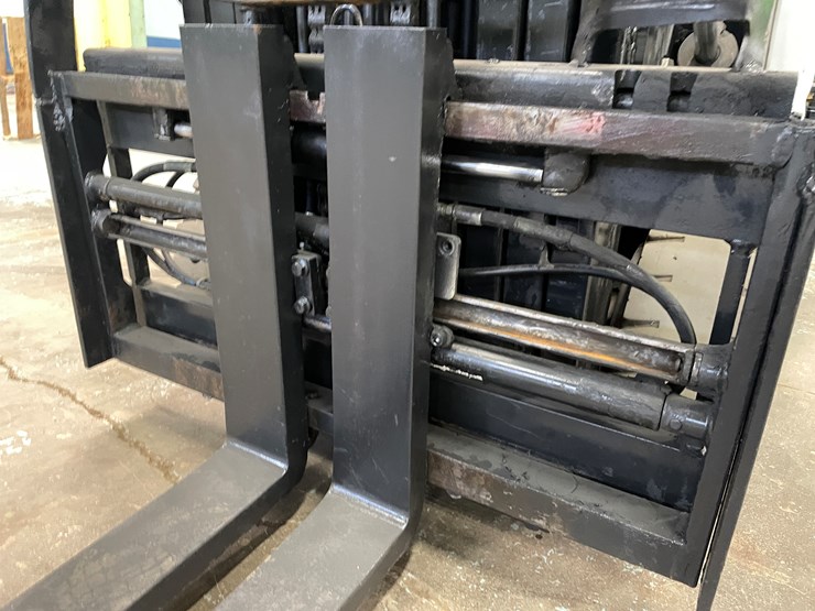 2017-unicarriers-cf60-image-16