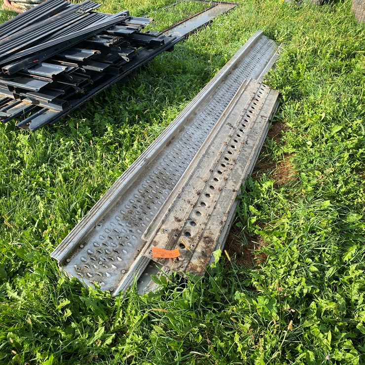 #1646 • (3) Aluminum Ramps