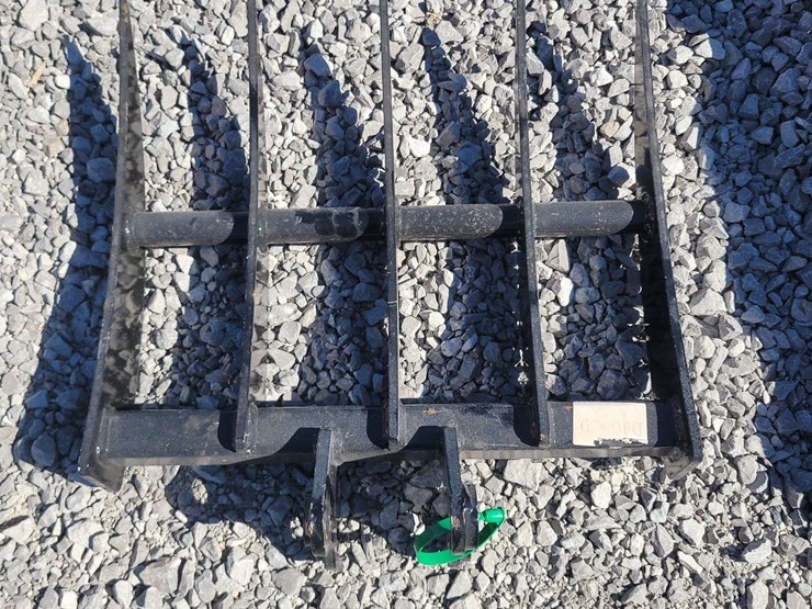 mini-excavator-rake.-19"-wide.-image-2