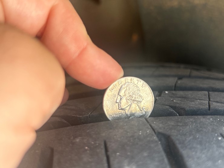 #400-•-2016-lincoln-mks-passenger-car-image-26