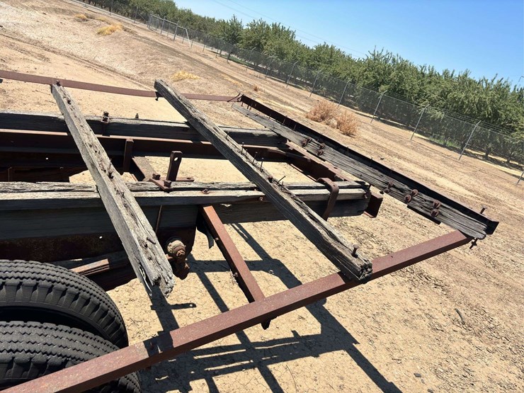 truck-cab-and-chassis-image-30