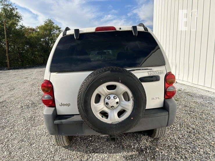 2003-jeep-liberty-sport-image-5