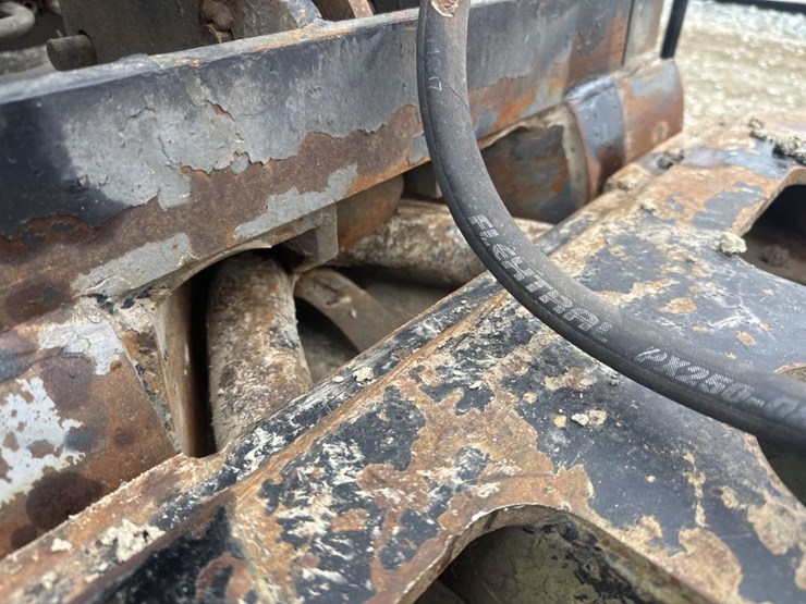 2004-caterpillar-3126-image-30