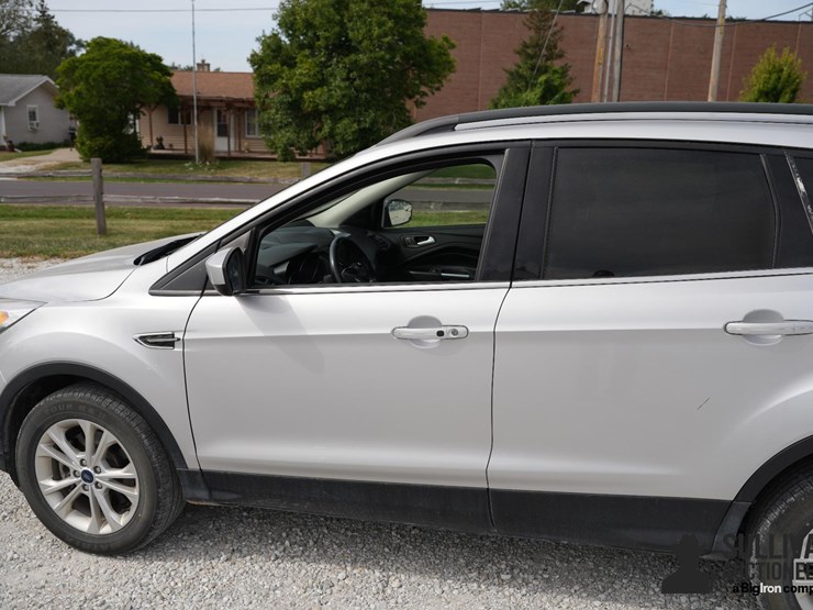 2019-ford-escape-image-13