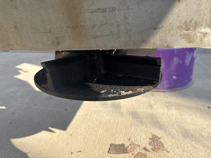 #5021-•-buyers-salt-dogg-sch120-salter/sander-image-6