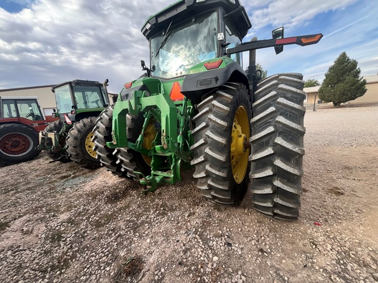 john-deere-8r-310-image-4