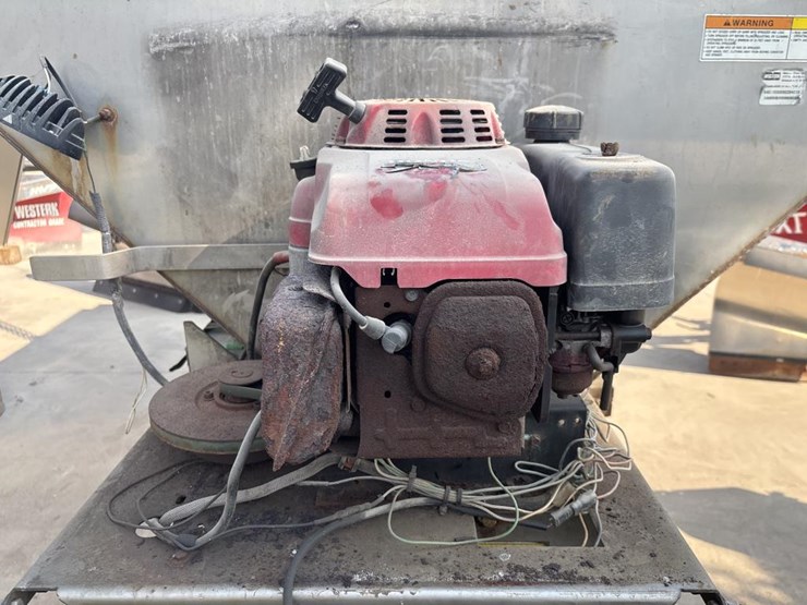 #5024-•-western-truck-salter/sander-image-8