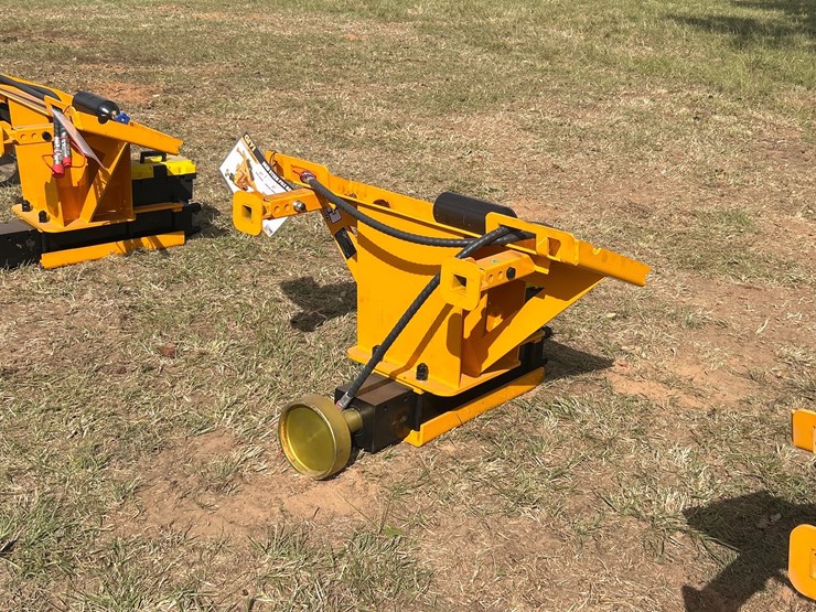 #483-•-quick-attach-pile-hammer-image-1