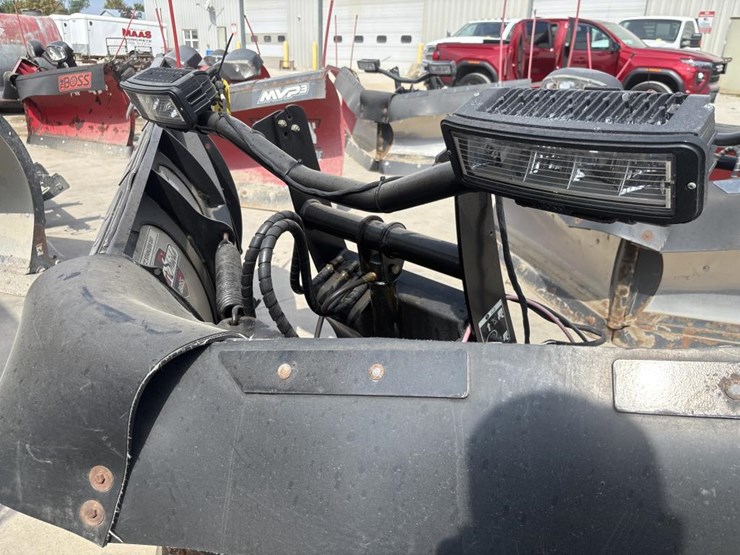 #5033-•-boss-power-v-dxt-smart-shield-truck-v-plow-image-10