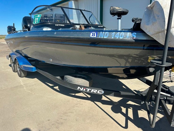 nitro-zv21-boat-image-9