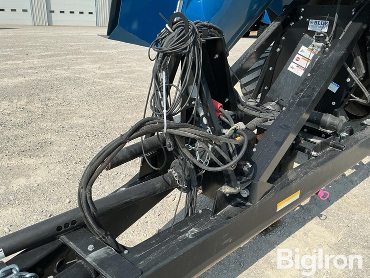 2022-kinze-1321-grain-cart-image-16