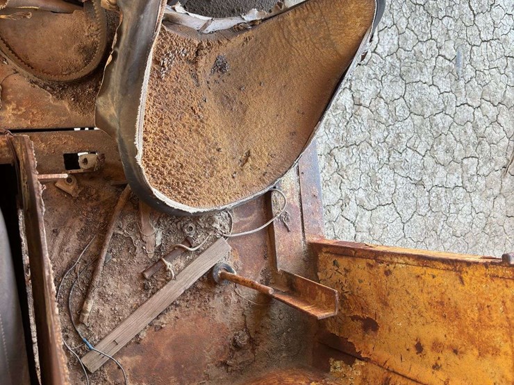 euclid-tractor-tanker-image-24