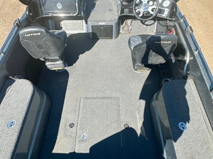 nitro-zv21-boat-image-36