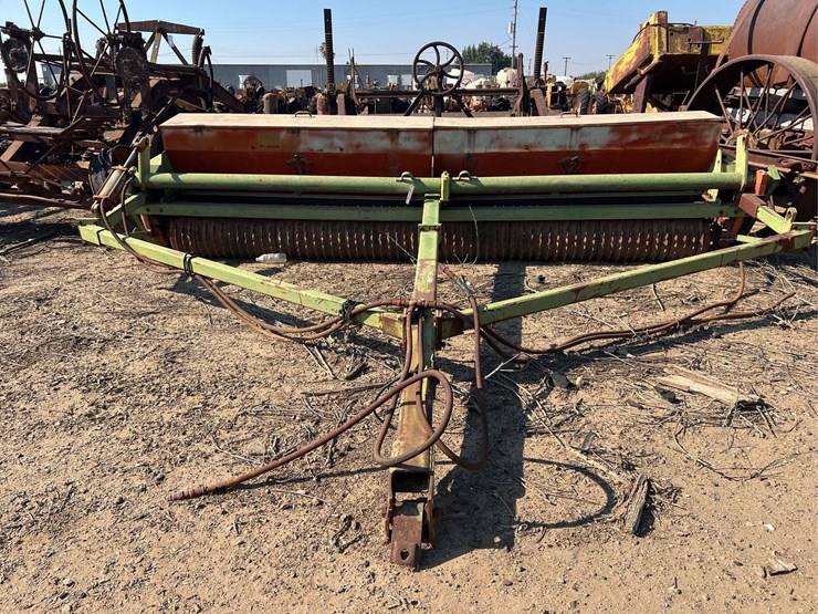 brillion-seeder-image-2