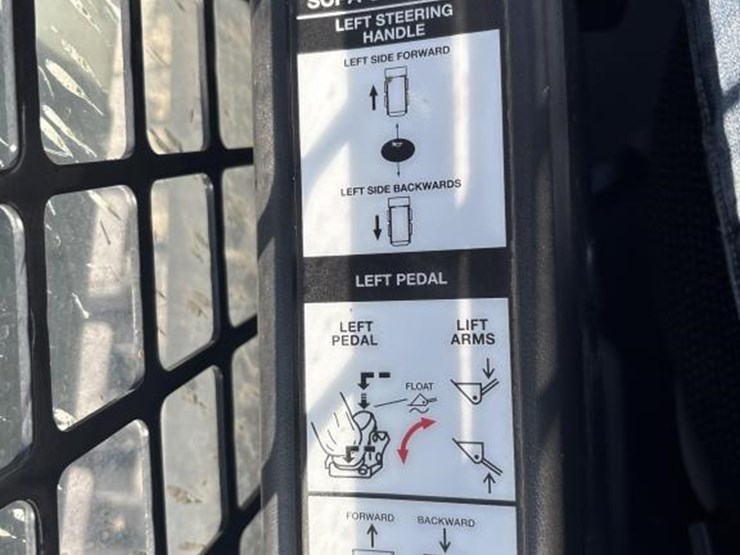 2022-bobcat-t870-image-33