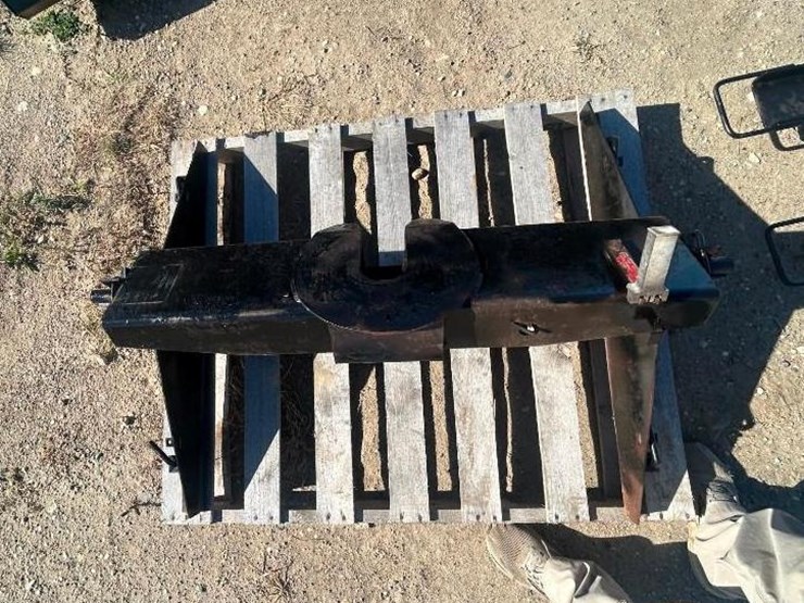 fifth-wheel-plate-image-6