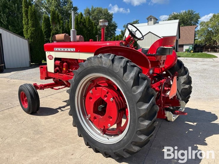 1961-case-ih-560-image-7