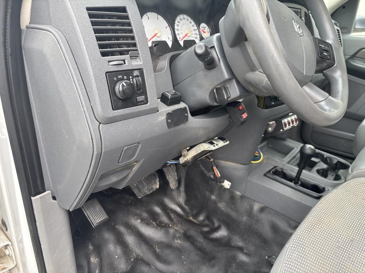 2009-dodge-ram-4500-image-35