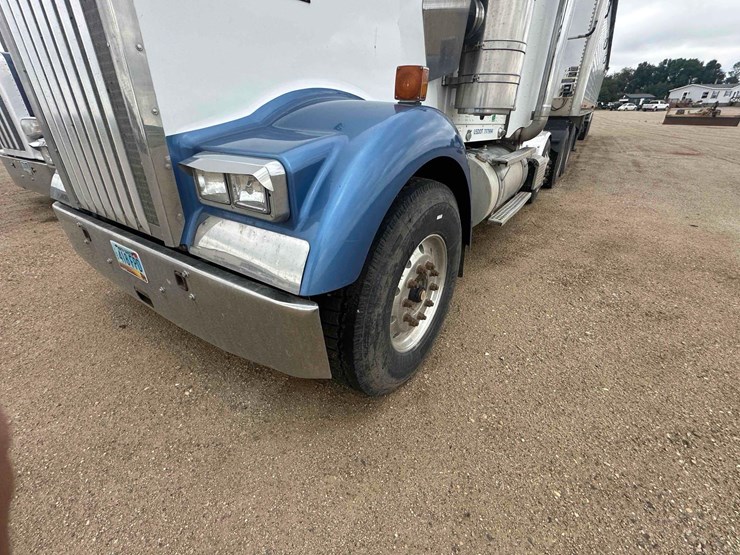 2007-kenworth-w900-image-5