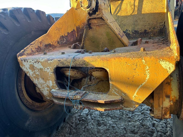 euclid-tractor-tanker-image-41