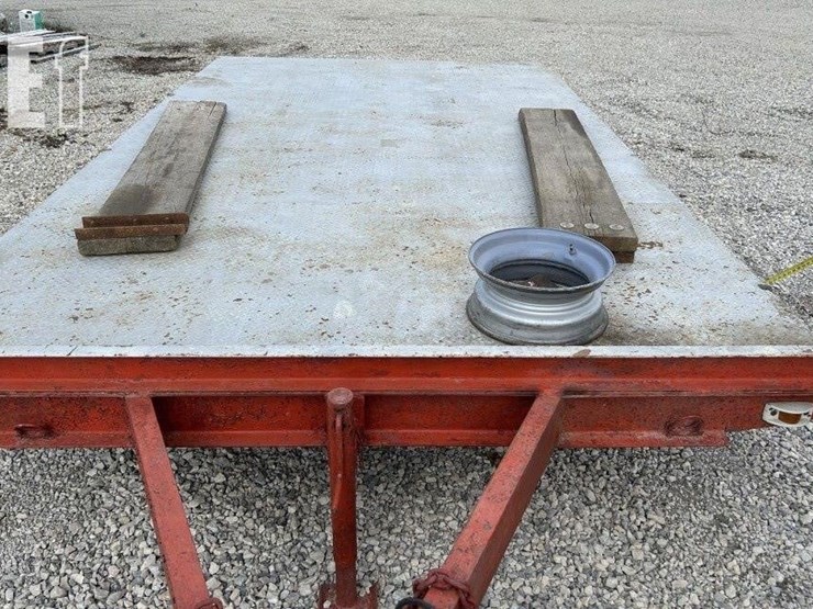 flatbed-trailer-16'-image-3