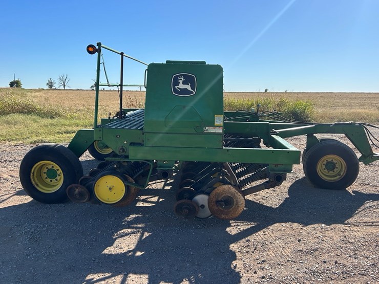 john-deere-750-image-16