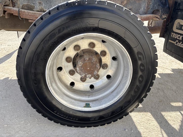 #5081-•-2005-gmc-c4500-4x4-single-axle-dump-truck-image-60