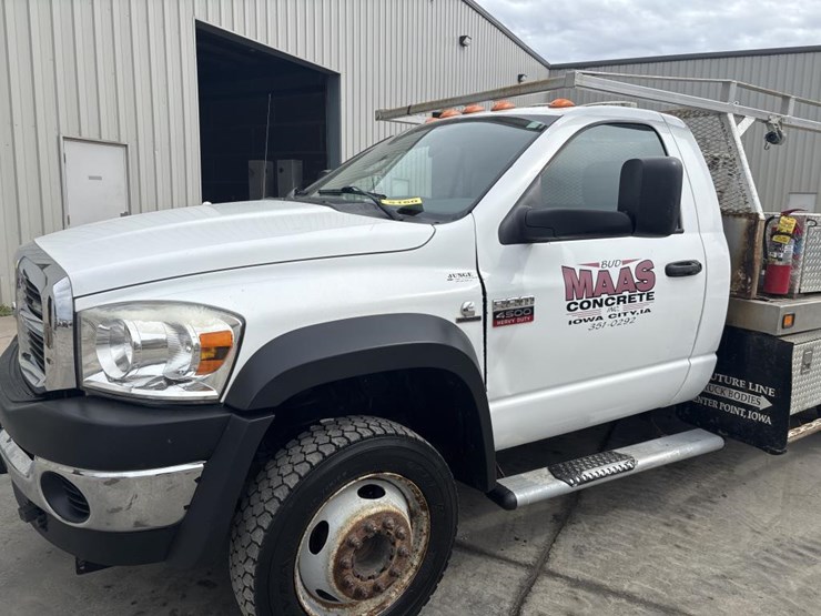 2009-dodge-ram-4500-image-9