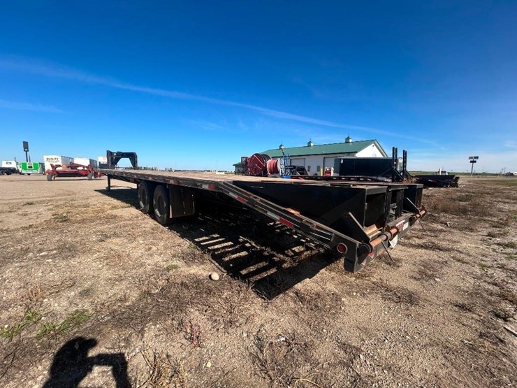 2023-double-a-flatbed-trailer-image-4