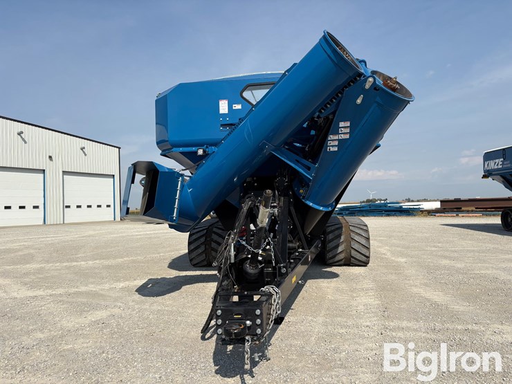 2024-kinze-1421-grain-cart-image-2