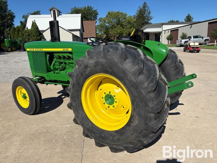 1973-john-deere-2030-image-7