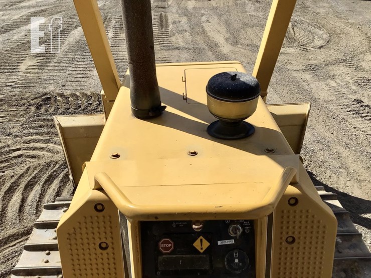 1988-deere-450g-image-13