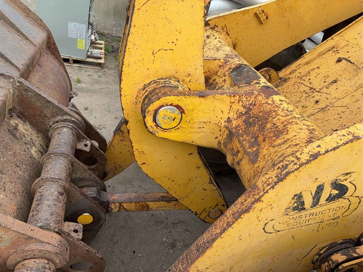 komatsu-wa320-image-5