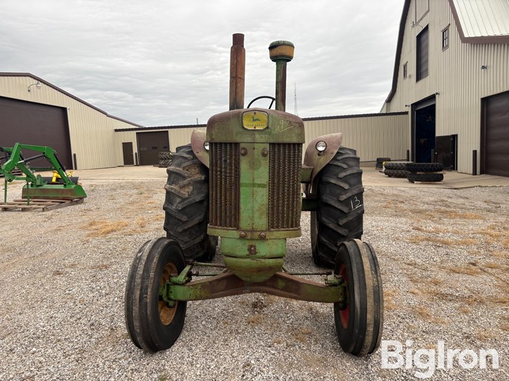 1960-john-deere-730-image-2