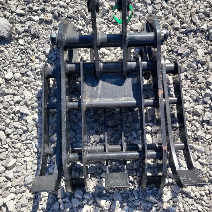 Mini excavator grapple.