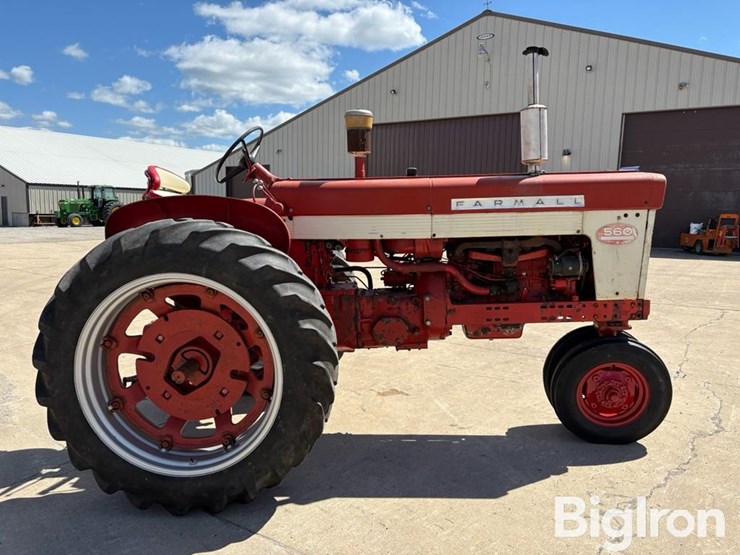 1959-case-ih-560-image-4