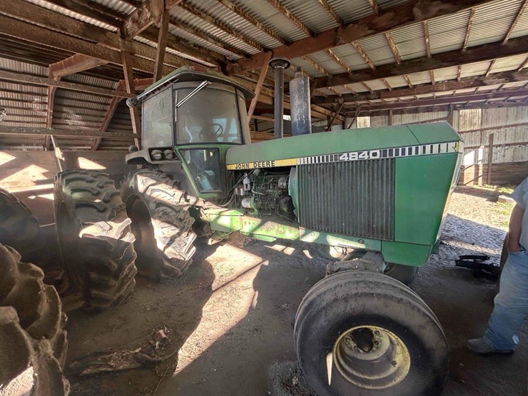 john-deere-4840-image-3