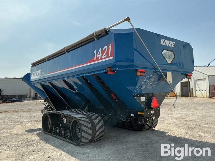 2024-kinze-1421-grain-cart-image-7