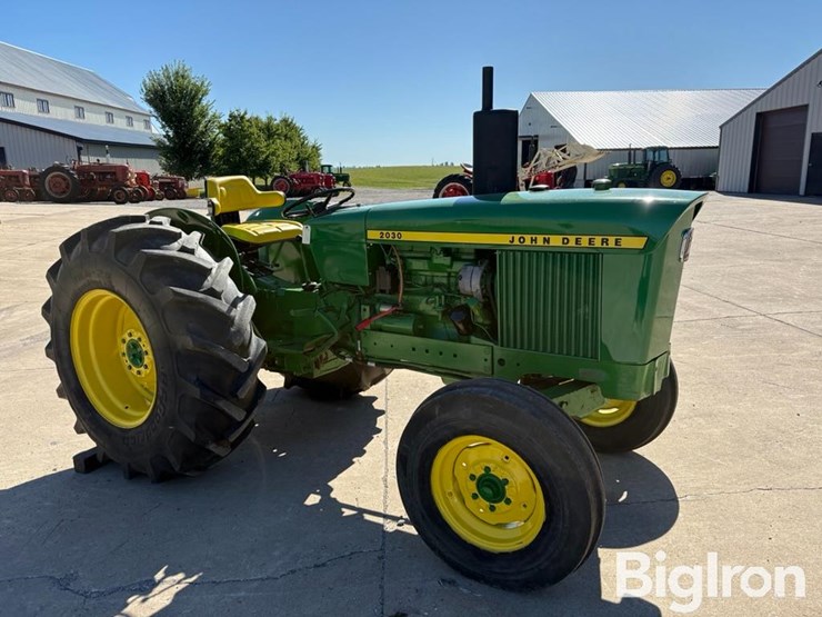 1973-john-deere-2030-image-3