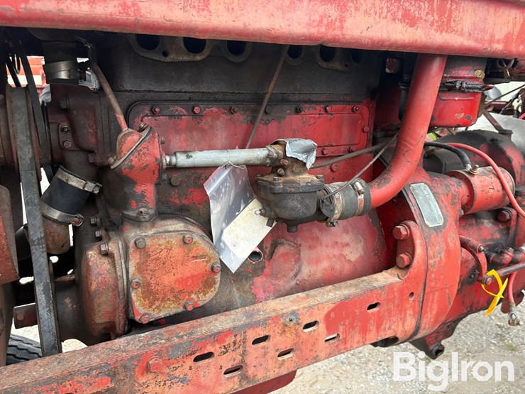 1945-ih-farmall-m-2wd-tractor-image-11