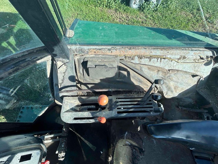 john-deere-4430-image-23