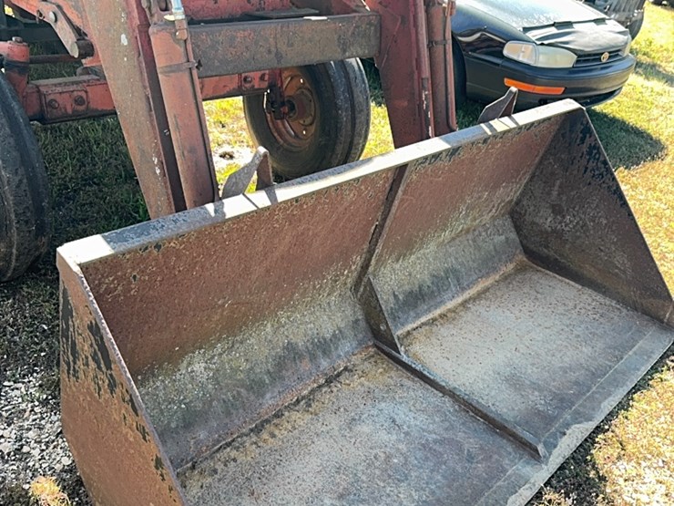 case-970-front-end-loader-&-8-foot-heavy-duty-box-blade-&-hay-spear-image-14
