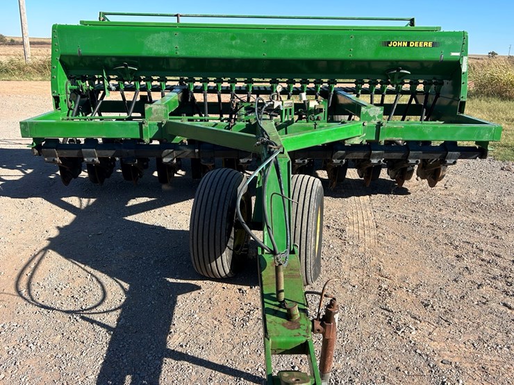 john-deere-750-image-12