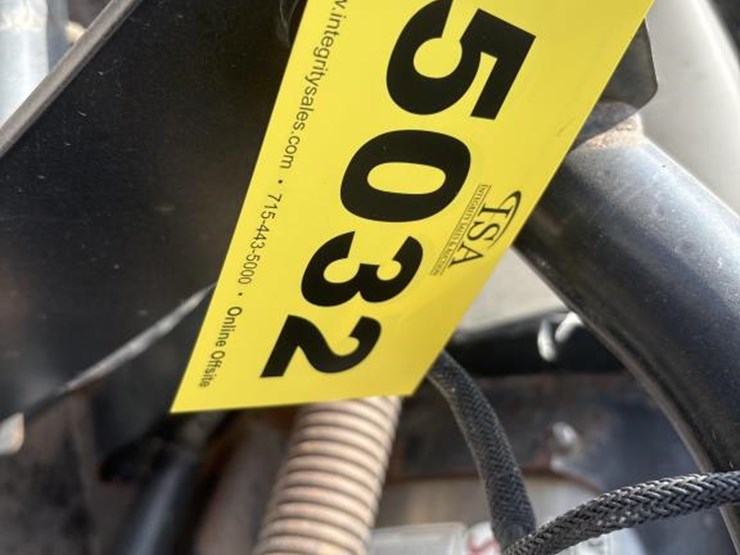 #5032-•-boss-power-v-dxt-smart-shield-truck-v-plow-image-12