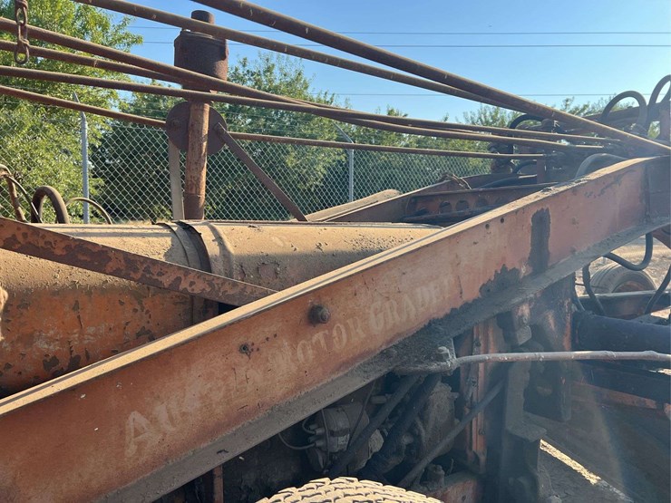 mccormick-road-grader-image-18