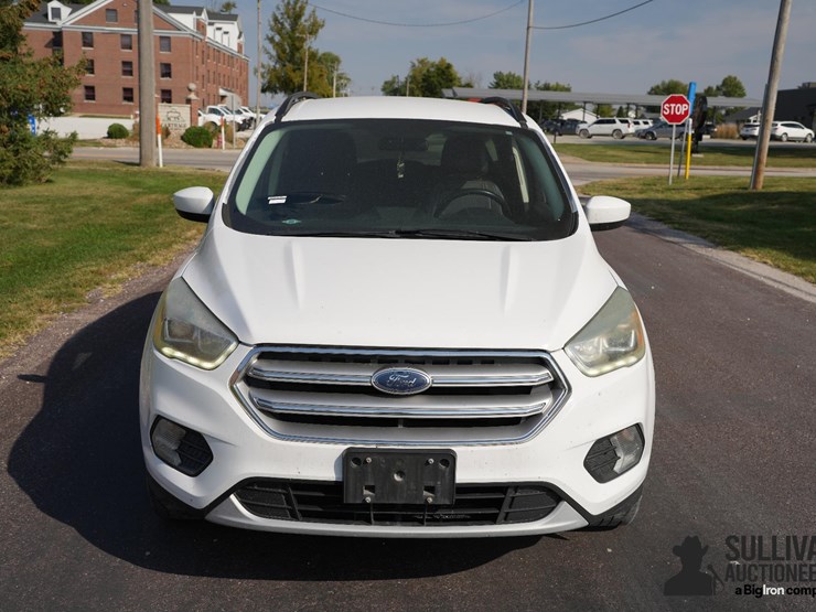 2017-ford-escape-image-2