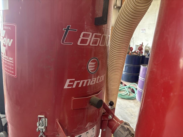 #5090-•-husqvarna-t8600-hepa-vacuum-w/-c5500-separator-image-13